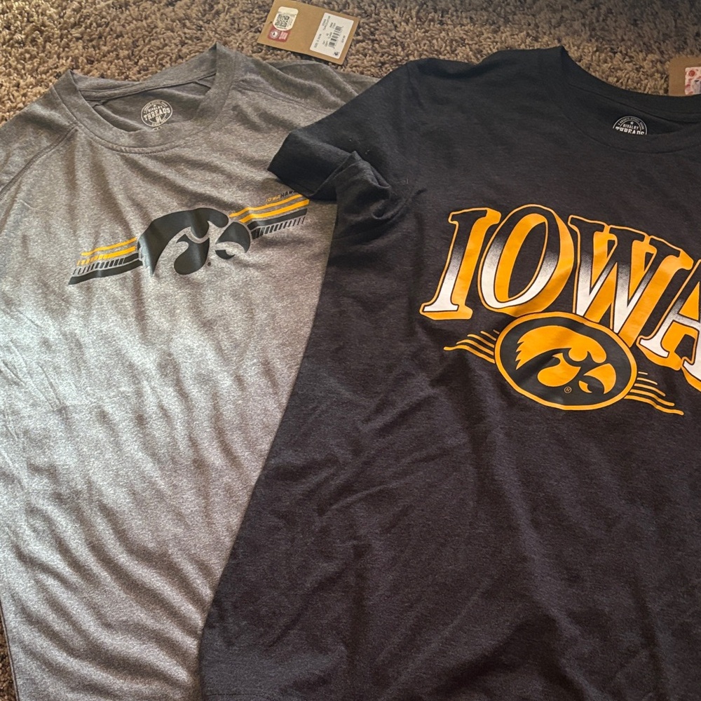 Iowa Hawkeyes T-Shirts in Gray and Black